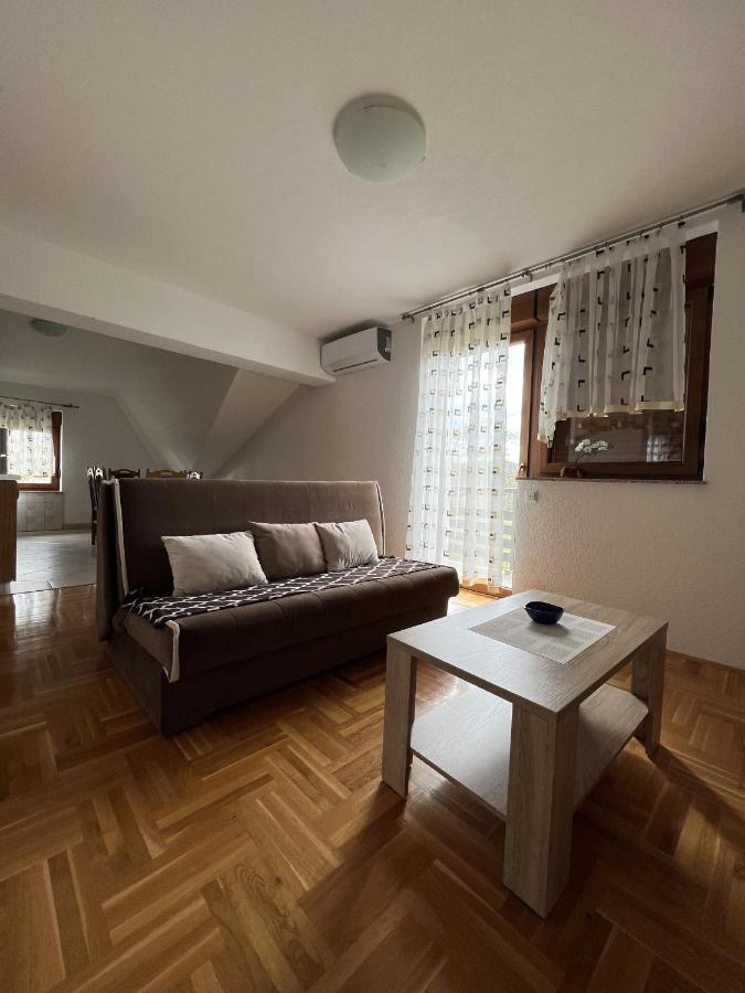 Green Apartment Plitvice Rakovica Kültér fotó