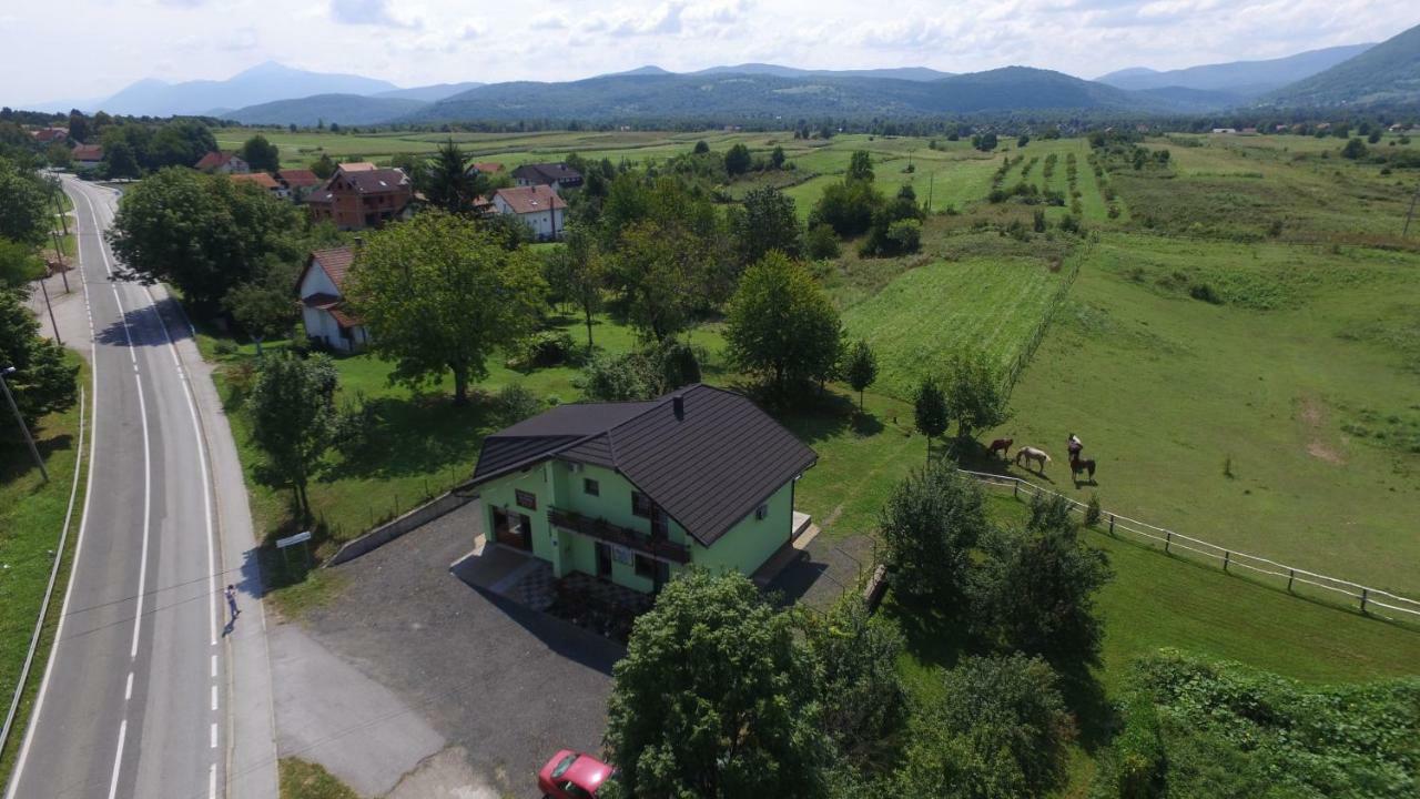 Green Apartment Plitvice Rakovica Kültér fotó